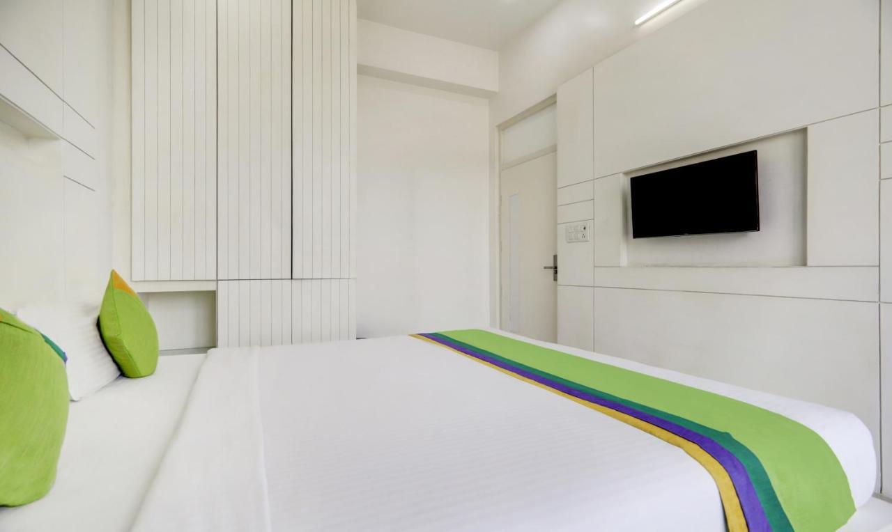 Treebo Trend Grande Azure - A Boutique Sitapura 3* Jaipur
