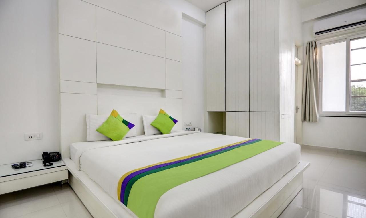 Treebo Trend Grande Azure - A Boutique Sitapura 3* Jaipur